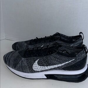 Nike Air Max Black & White Flyknit Racer Sneakers Flyknit Logo Sz. 11.5 “Oreo”